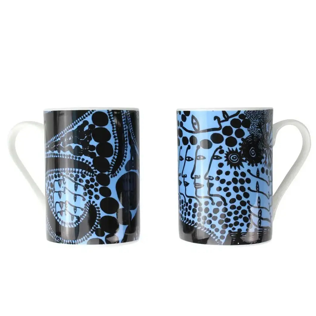 草間彌生：Late Night Chat マグカップ 2個セット：キッチン & ダイニング