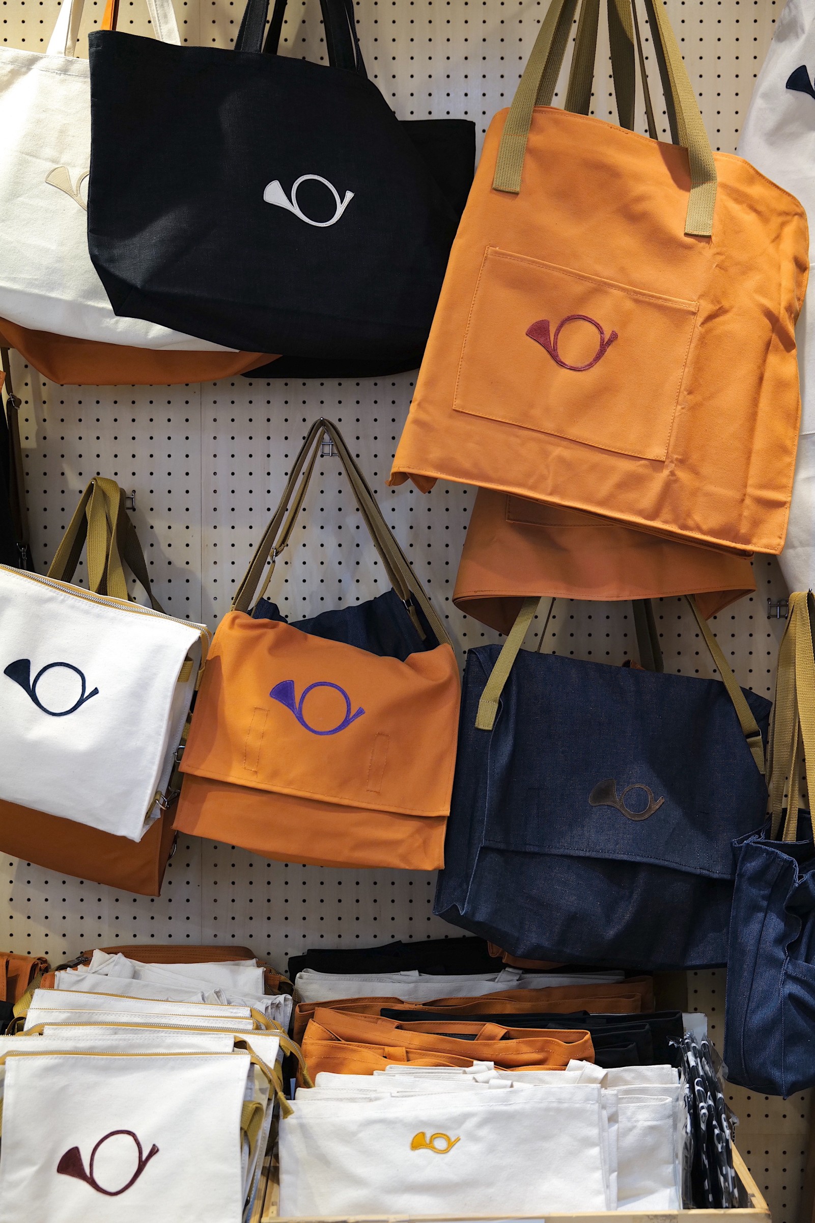 月光荘の名品が教えてくれる「ほんもの」の温もり ｜ 特集『月光荘