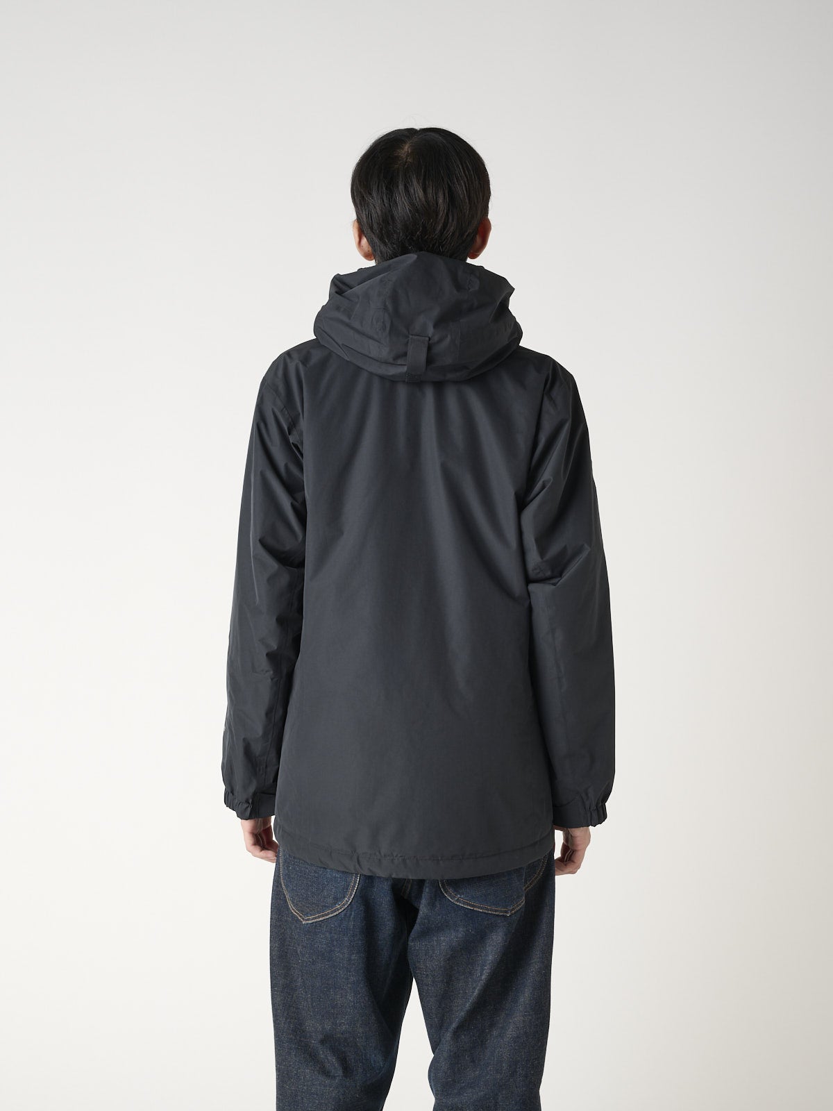 Gallery]新作レビュー！「モンベル」の黒いシェルジャケット2着を徹底