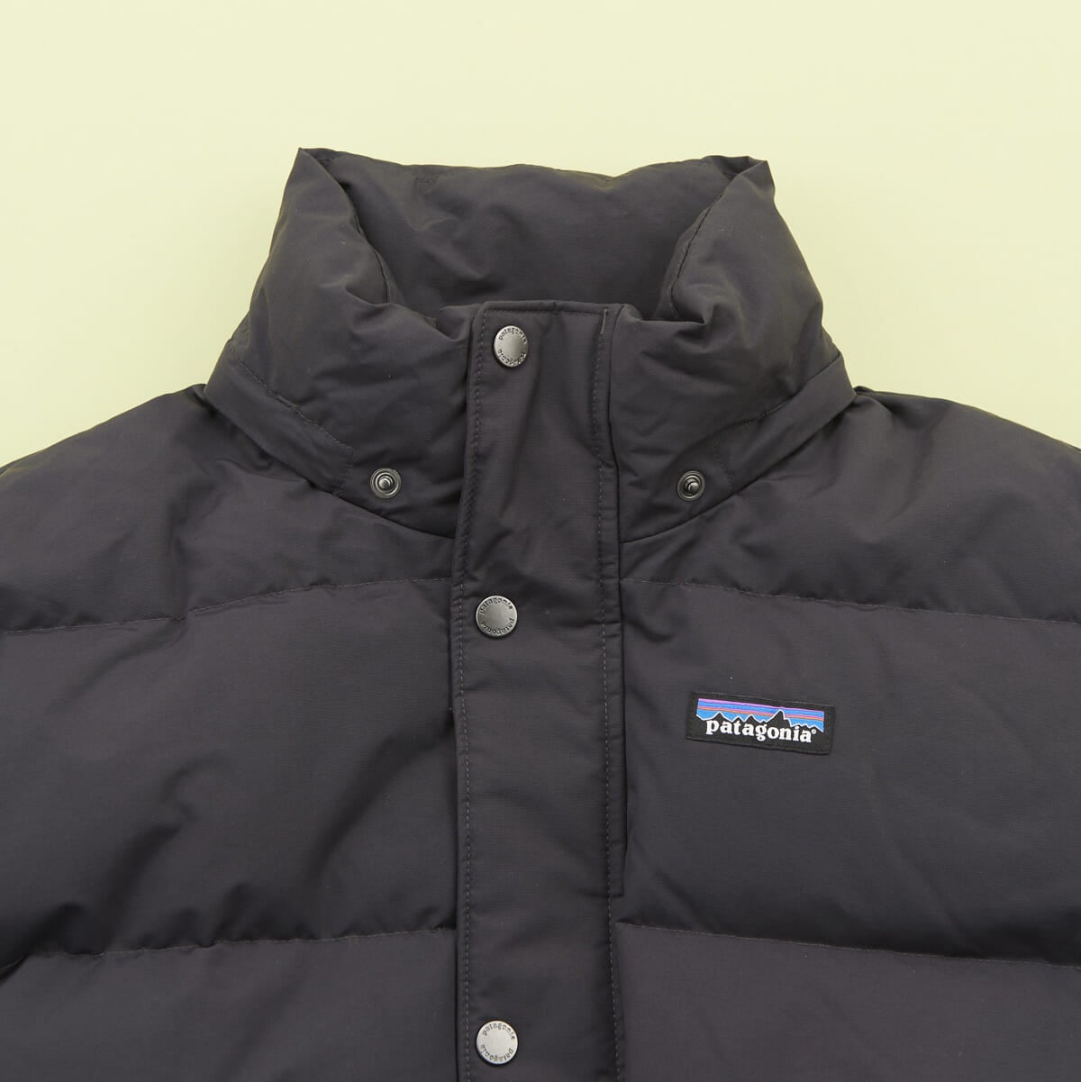 パタゴニア」のいま欲しい“黒ダウン”6選。800フィルパワー、防水、1