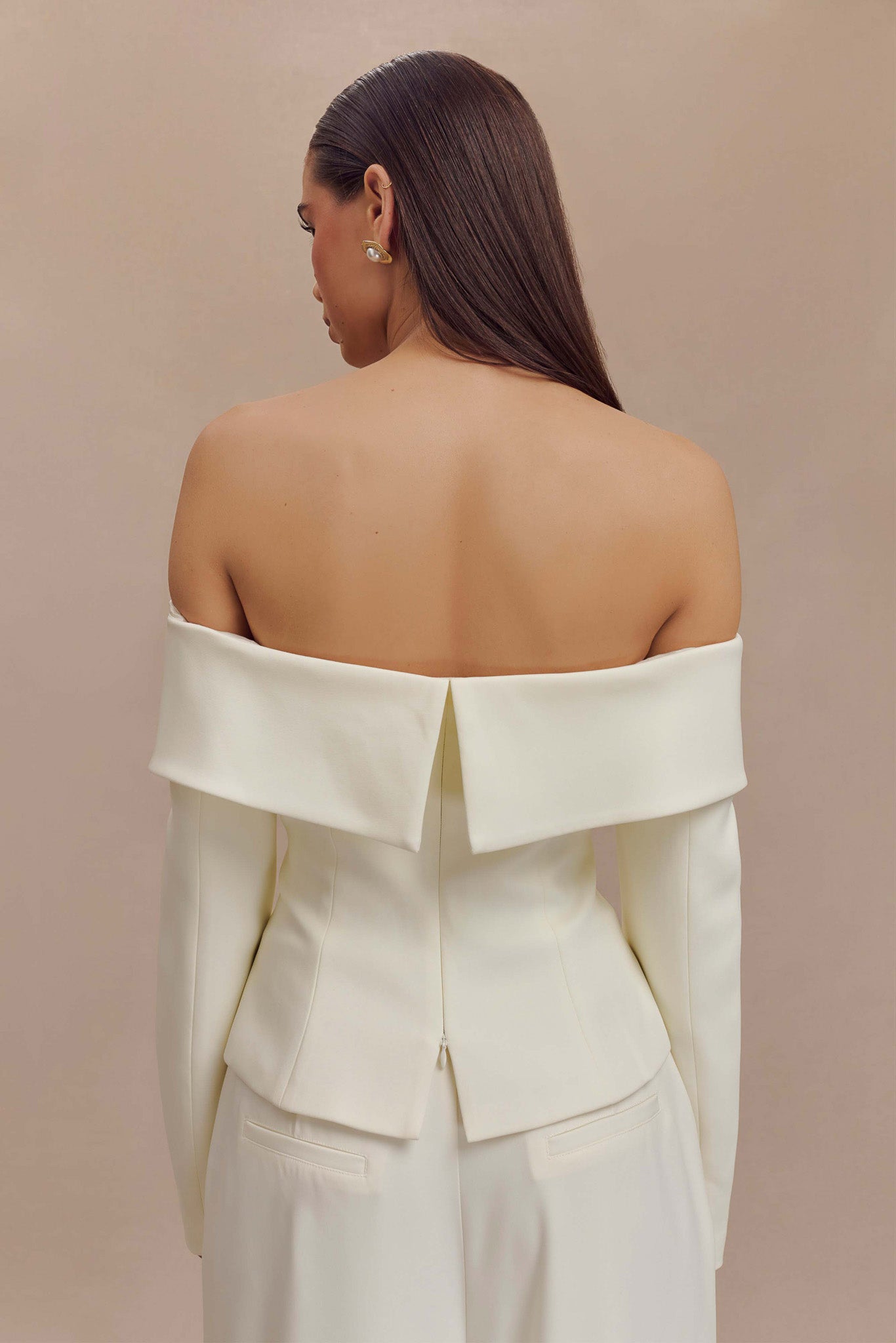 Celene Off Shoulder Jacket - Ivory | MESHKI US