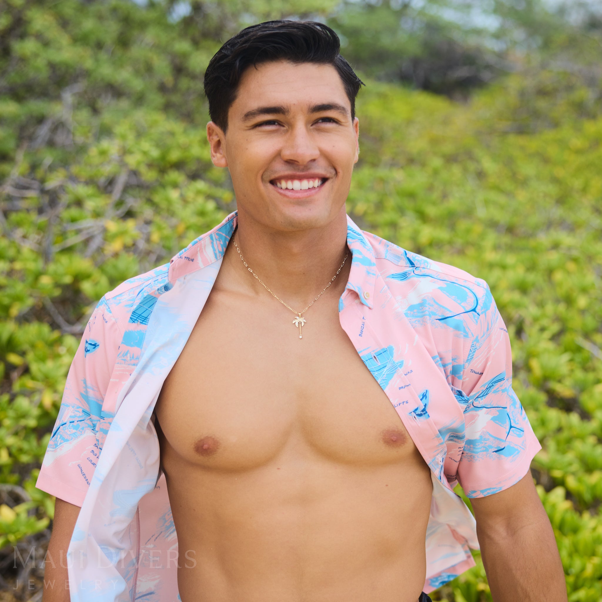 Palm Tree Pendant in Gold with Diamonds - 28mm