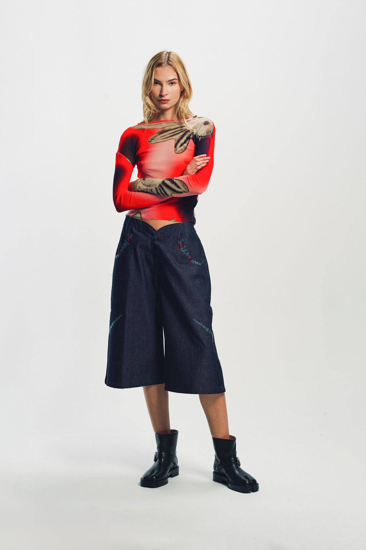 PAULA CANOVAS DEL VAS | STRIPE JEANS