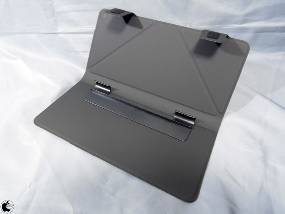 iPad 2を立て掛けて使えるIncase製Apple Wireless Keyboard用ケース
