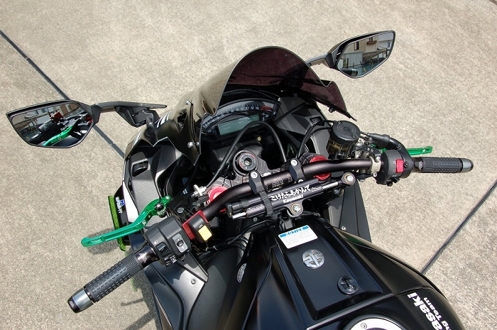 ZX-10R（16-20）のバーハンドル化のカスタムのレポート