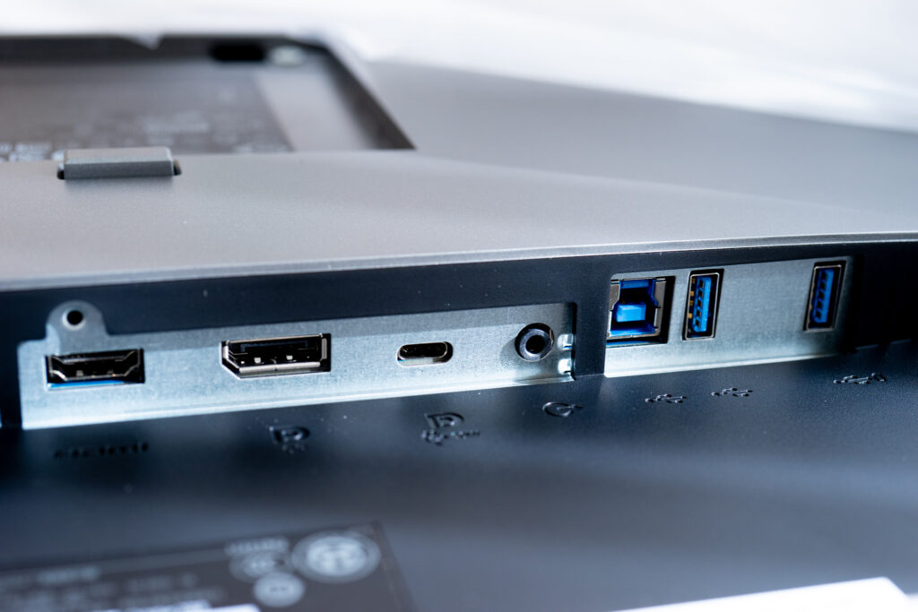 Dell U3219Q レビュー／4KのUSB-Cディスプレイはこれが正解！ 31.5