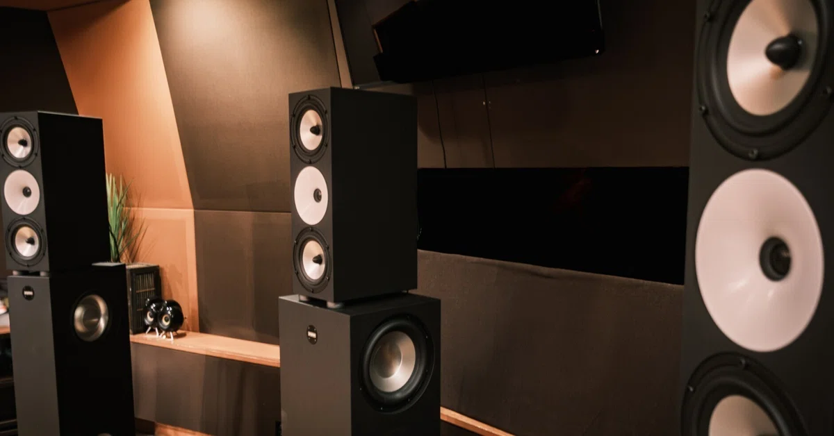 Amphion- プロフェッショナル向け音響機器 -ミックスウェーブ株式会社