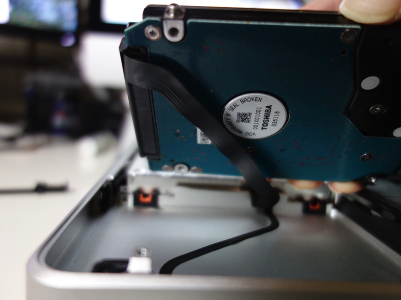 MacBook Pro 13-inch, Late 2011のHDDをSSDに換装しました · www