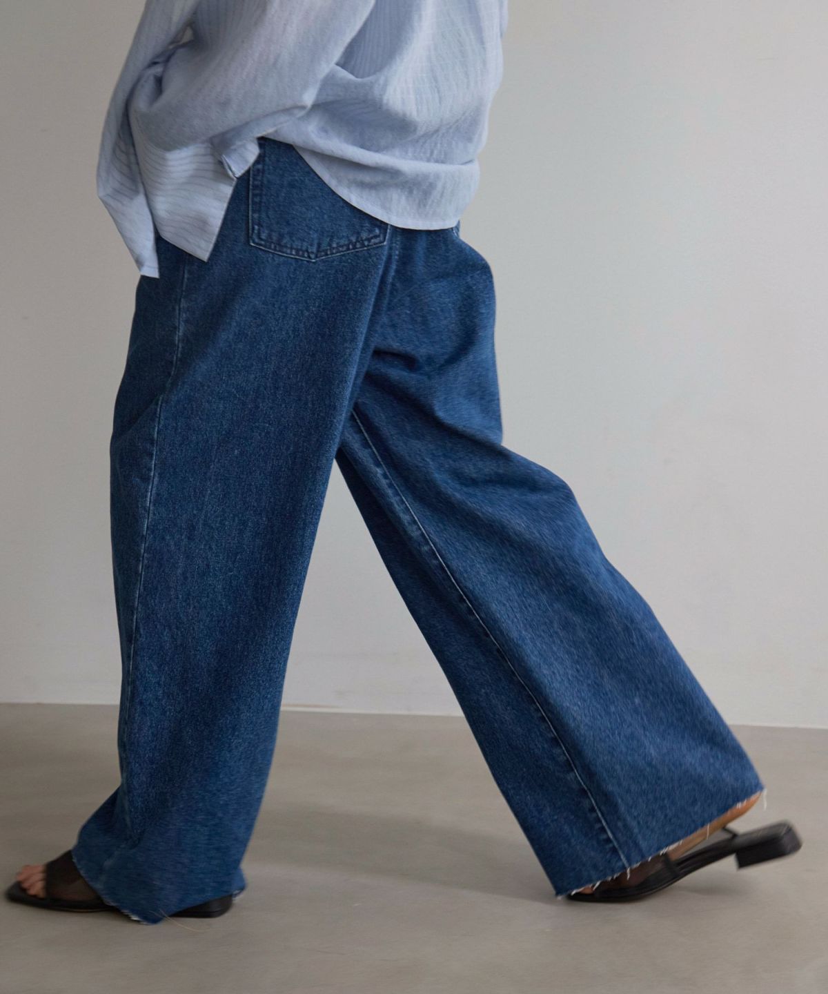 Pintuck Wide Wash Denim – MIELI INVARIANT