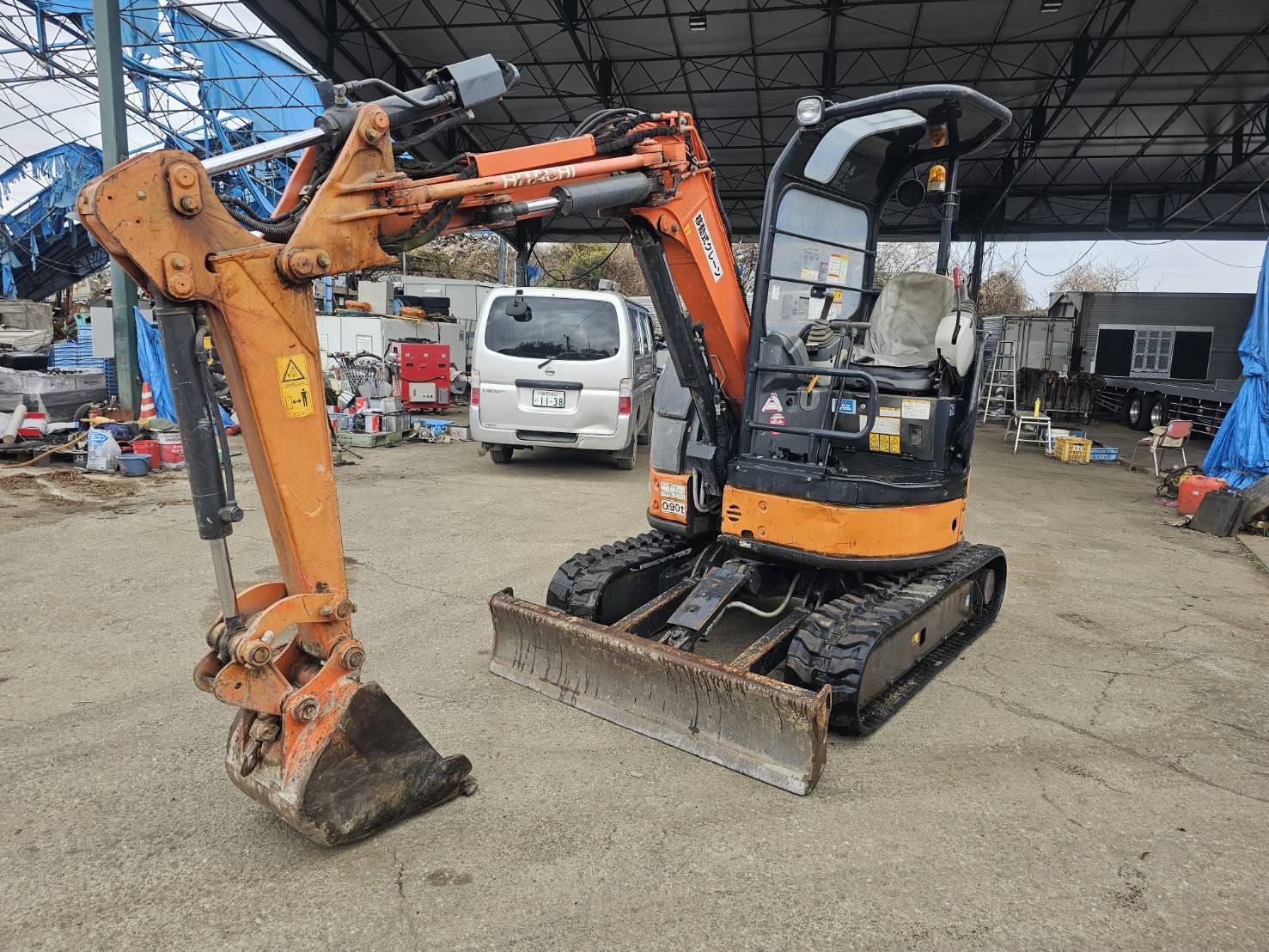 ZX30UR-5B 油圧ショベル マルチ付 建機譲渡書付 吊り上荷重0.90t