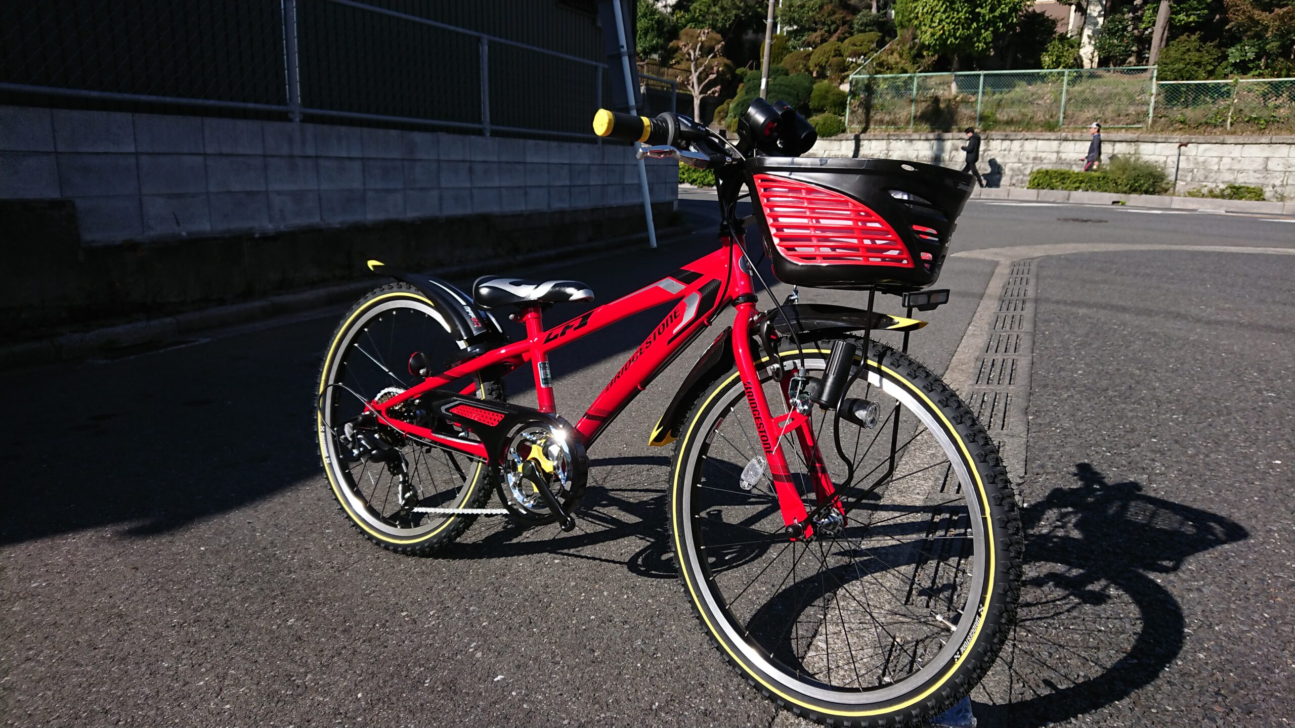 ブリヂストン 22インチ クロスファイヤージュニア レッド