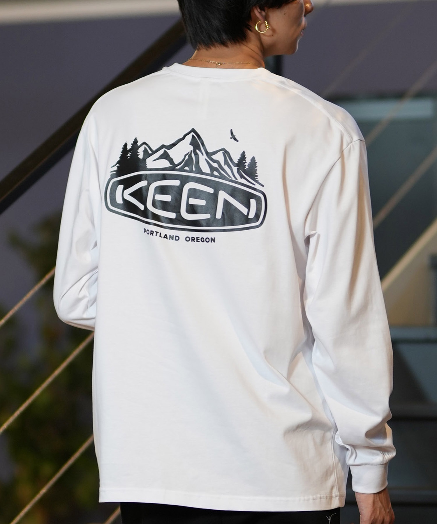 KEEN キーン 長袖 Tシャツ メンズ ロンT ポケT ポケット バック
