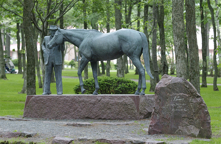 ブロンズ像「Pocket（ポケット）」 - ノーザンホースパーク公式サイト