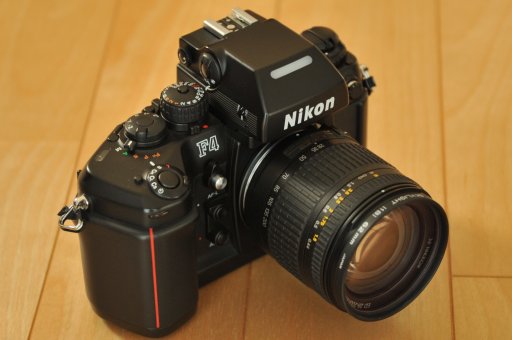 AF Zoom Nikkor ED 28-200mm F3.5-5.6G IF