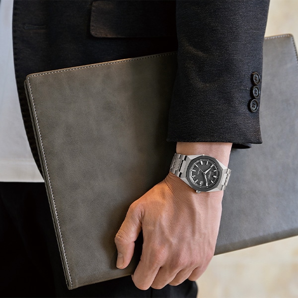 ATTESA CB3044-55E 光発電エコ・ドライブ電波時計 ダイレクトフライト