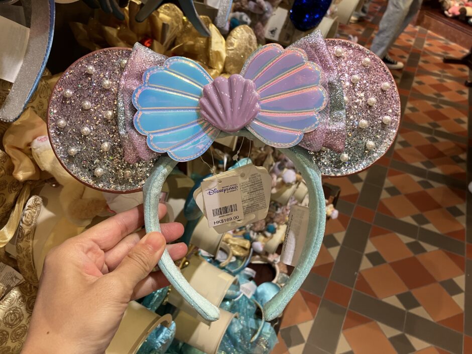 香港ディズニー】販売中のカチューシャとラウンジフライのリュック