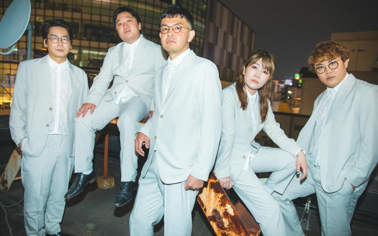 吉本芸人がネタ動画！ ZiDol「本気でアイドル」深夜の歌特訓、目指すは