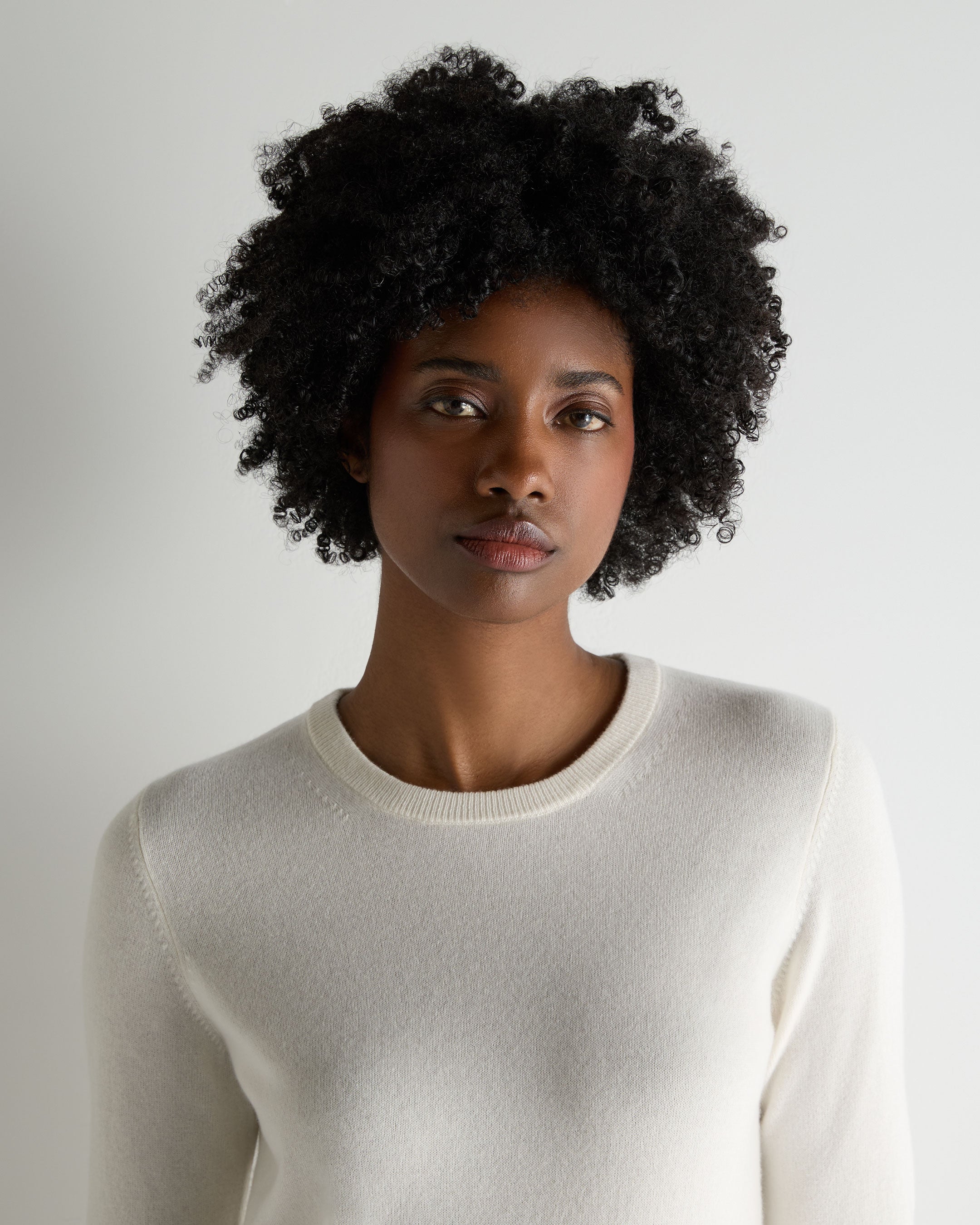 Women's Classic Round Neck Cashmere Jumper New Ivory White | N.Peal