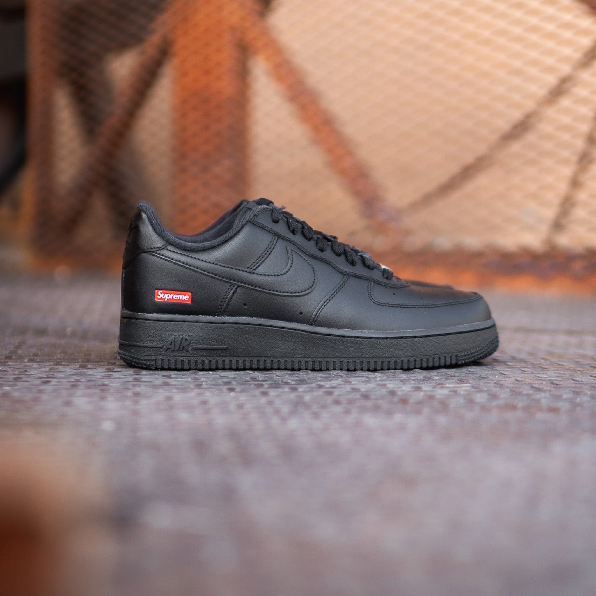 Nike x Supreme Air Force 1 Low SP (Black) – SNEAKER TOWN