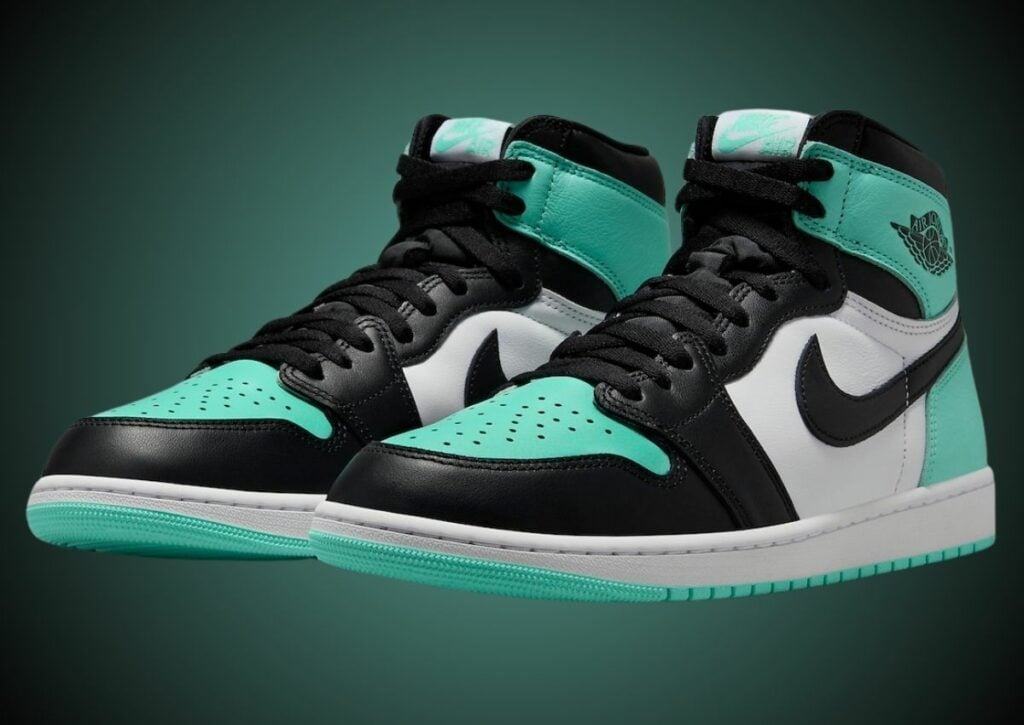 Air Jordan 1 High OG Green Glow DZ5485-130 | SneakerFiles
