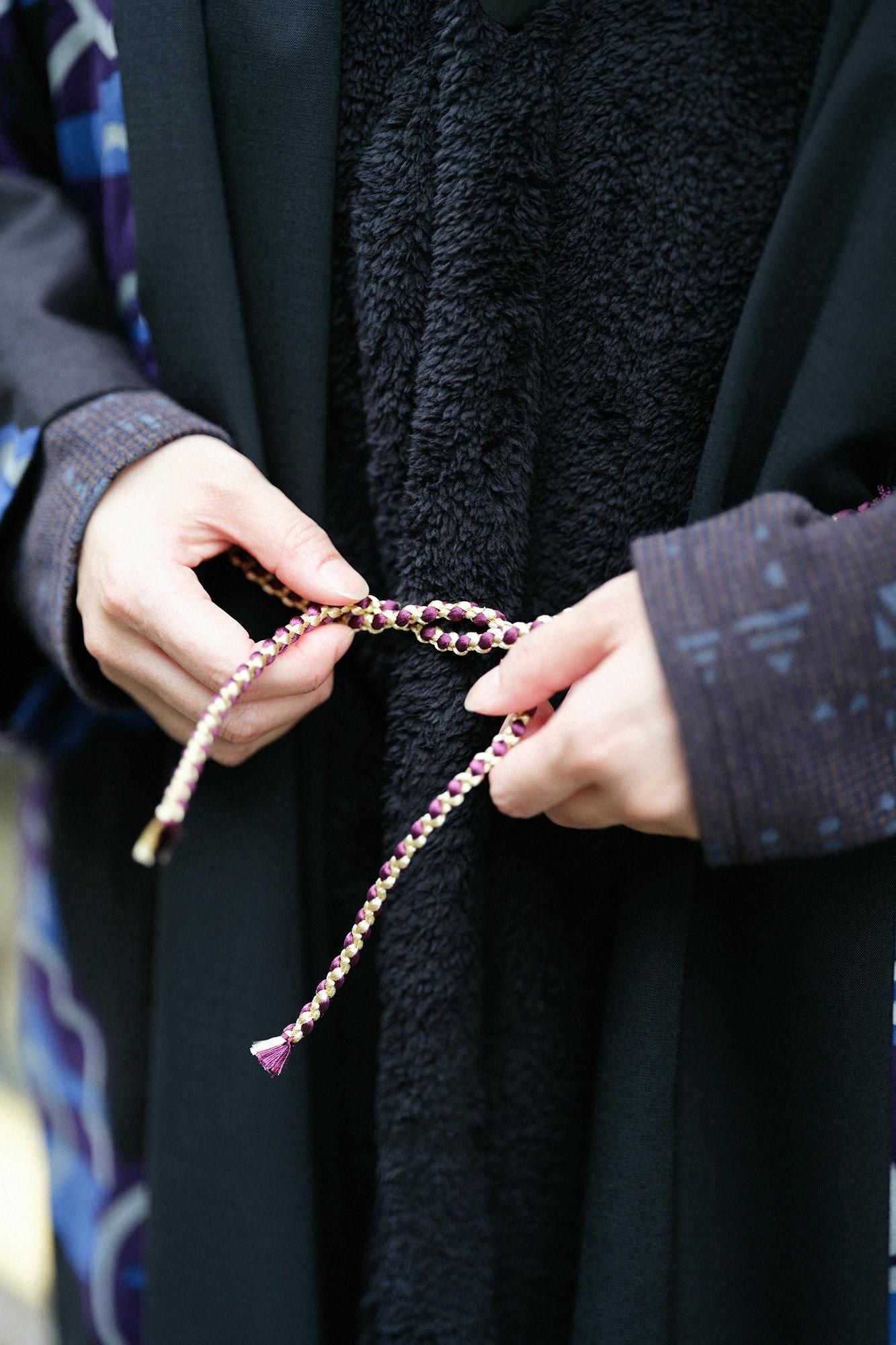 梳毛（そもう）×モスリン もじり袖 可逆（かぎゃく）／濡羽色（ぬれば