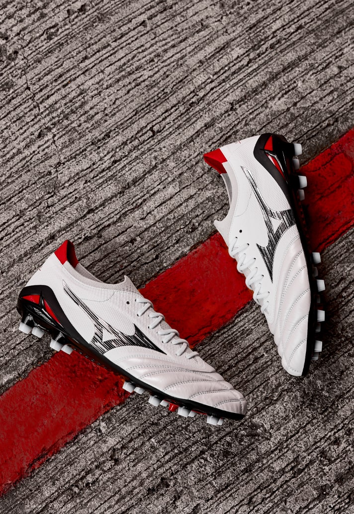 Mizuno Launch The Next-Generation Morelia Neo IV Beta - SoccerBible