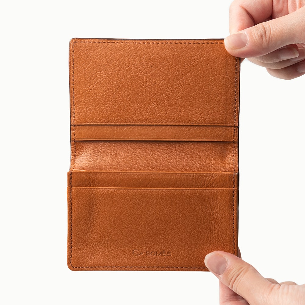 上質を携えて、信頼をつくる｜ヴァーレンドルフ 名刺入れ