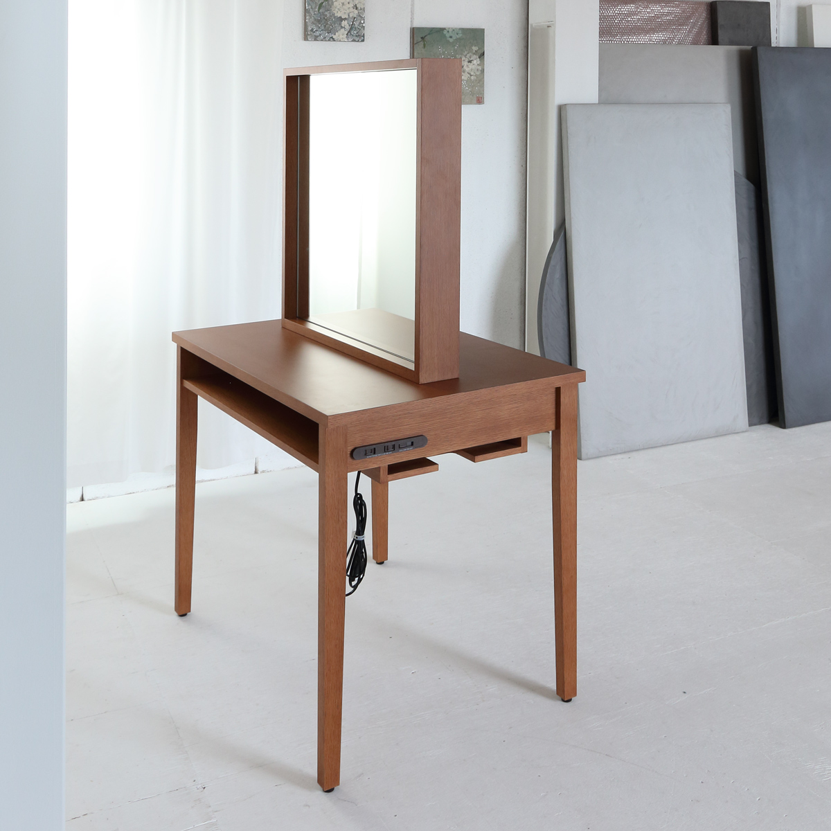 セット面 両面ミラードレッサー と特注シェルフ 美容室サロン向けの製作