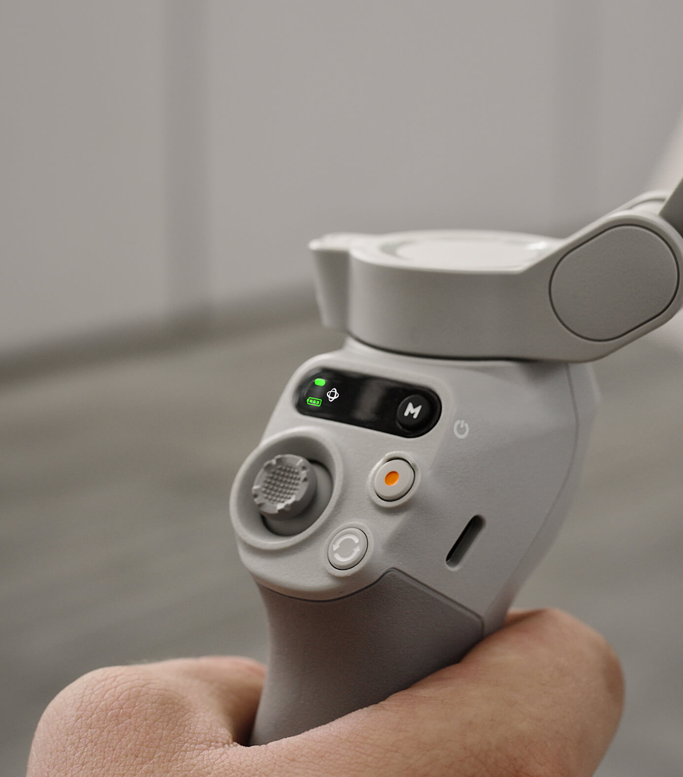 DJI Osmo Mobile SE - セキドオンラインストア DJI ドローン正規代理店