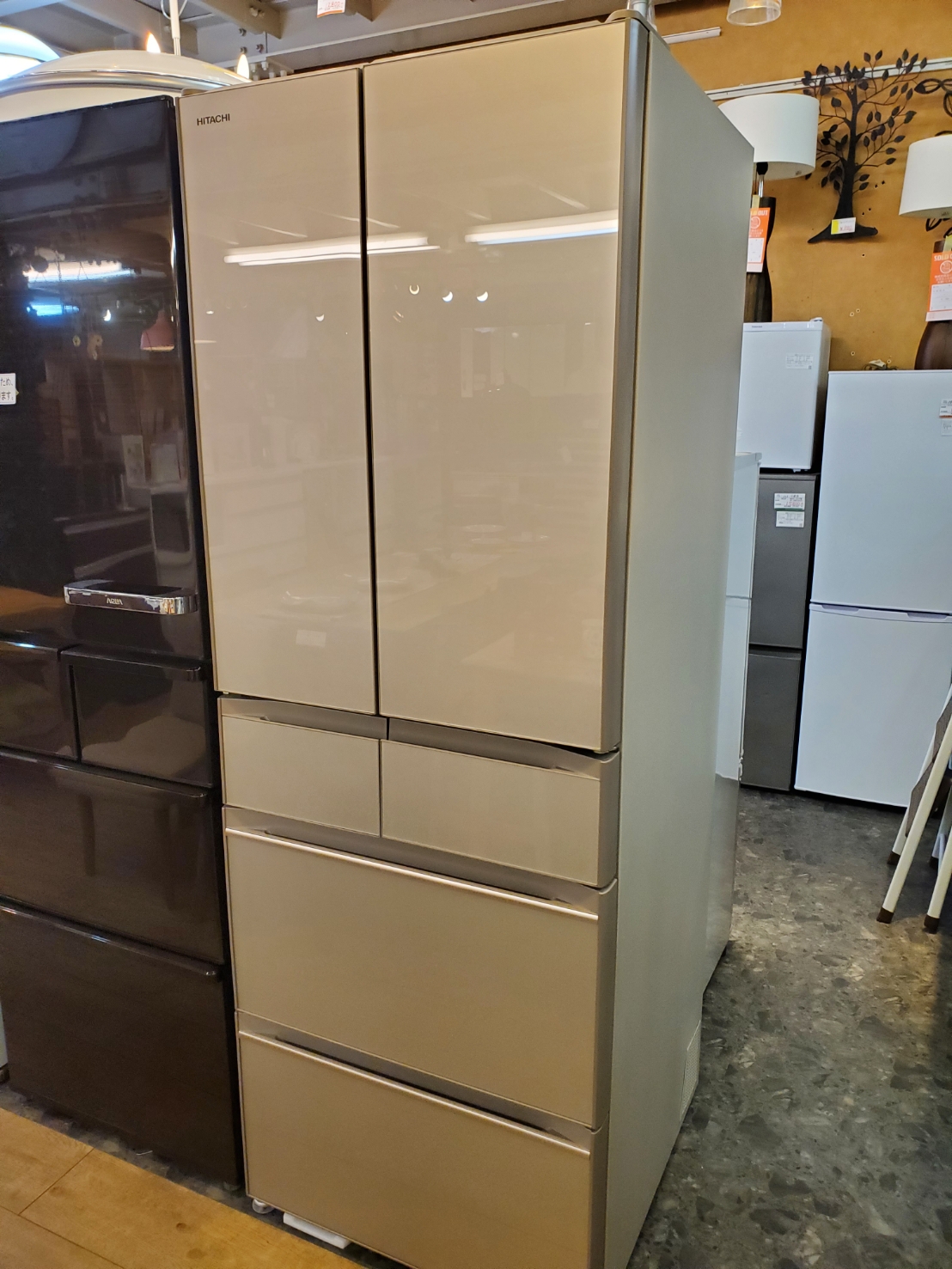 ☆美品 HITACHI 日立 520L 6ドア冷蔵庫 2020年製 まるごとチルド