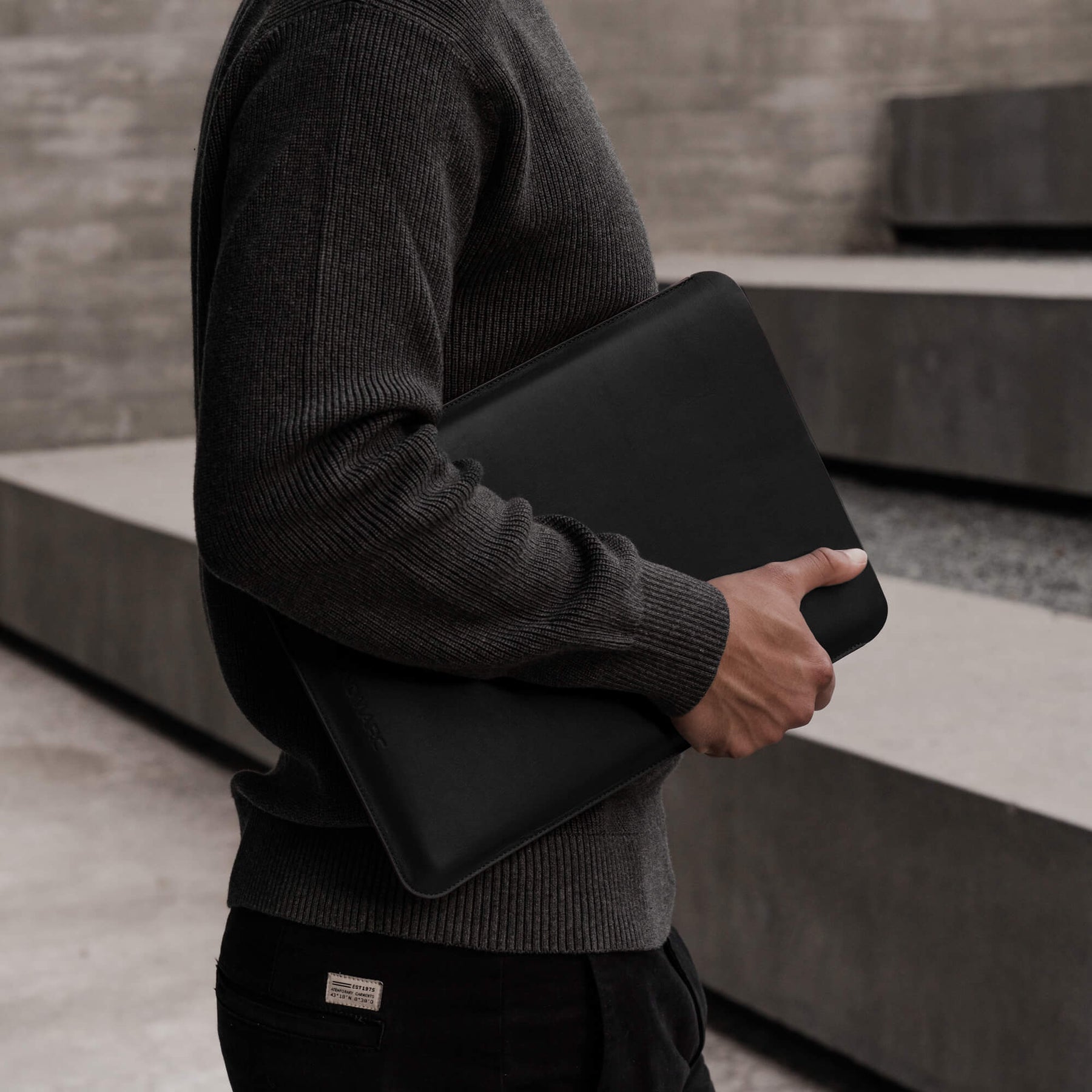 MacBook 14 & 13 Inch Leather Sleeve - SANDMARC