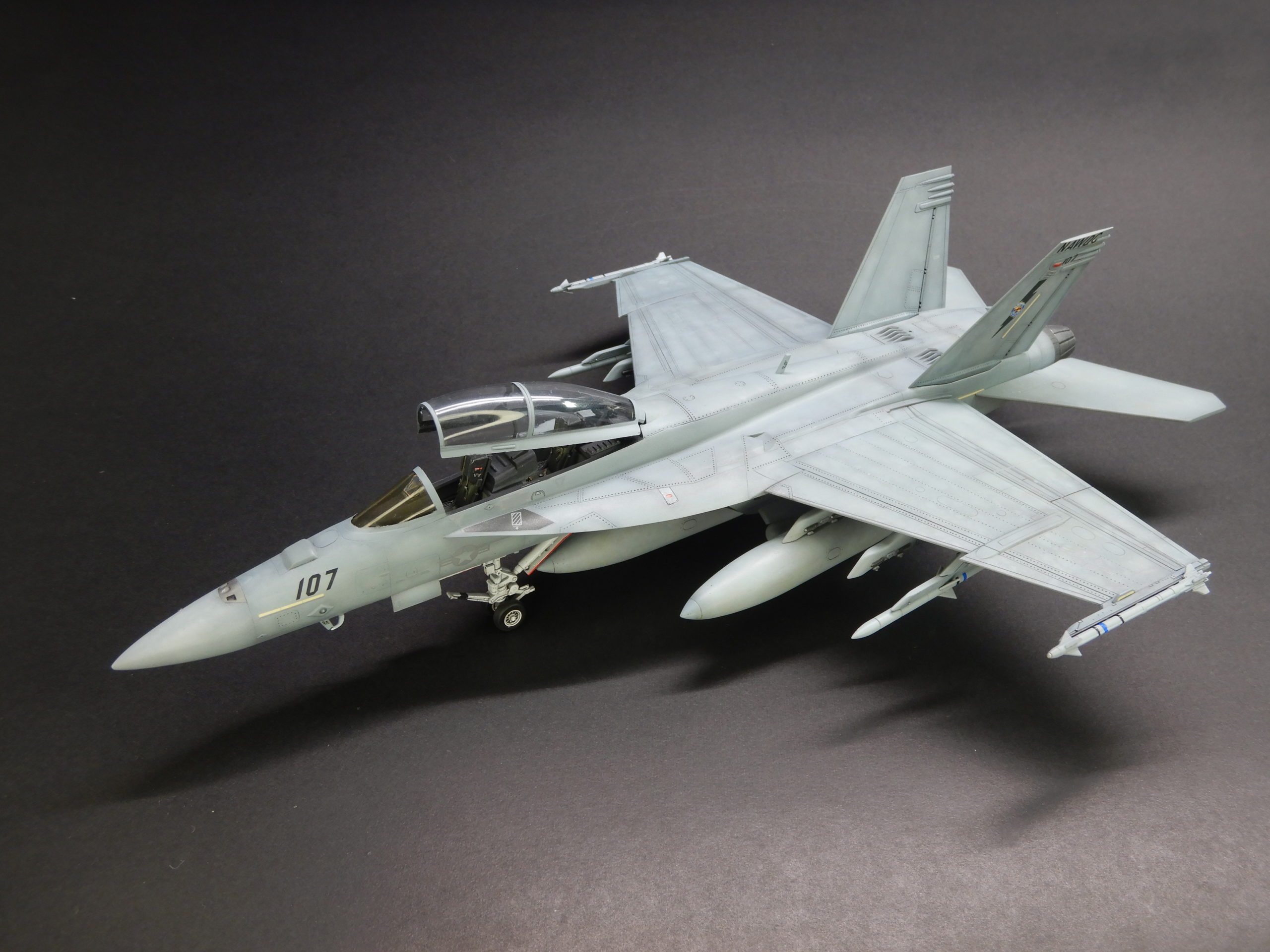 ハセガワ 1/72 アメリカ海軍 F/A-18F スーパーホーネット トップガン