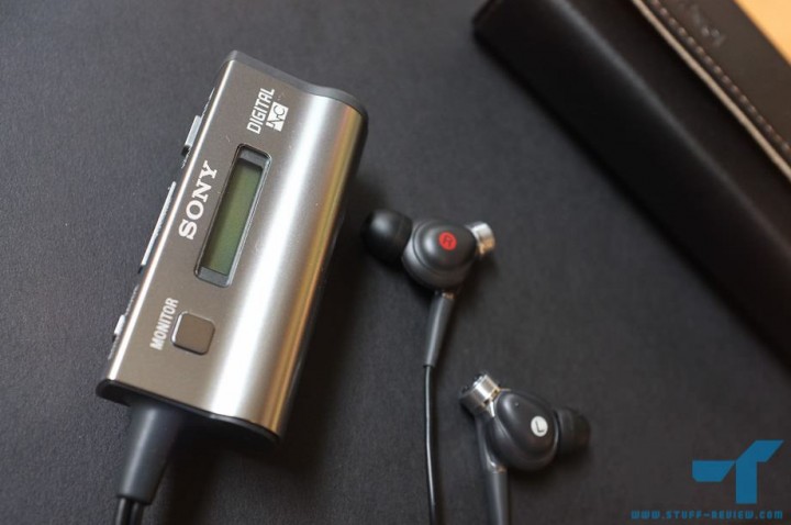 Sony MDR-NC300D noise cancelling earbuds review | Stuff-Review
