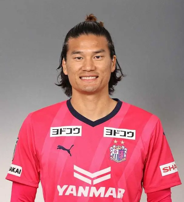 DF山下達也 2年半ぶりの古巣復帰、守備陣引っ張りACLを目指す