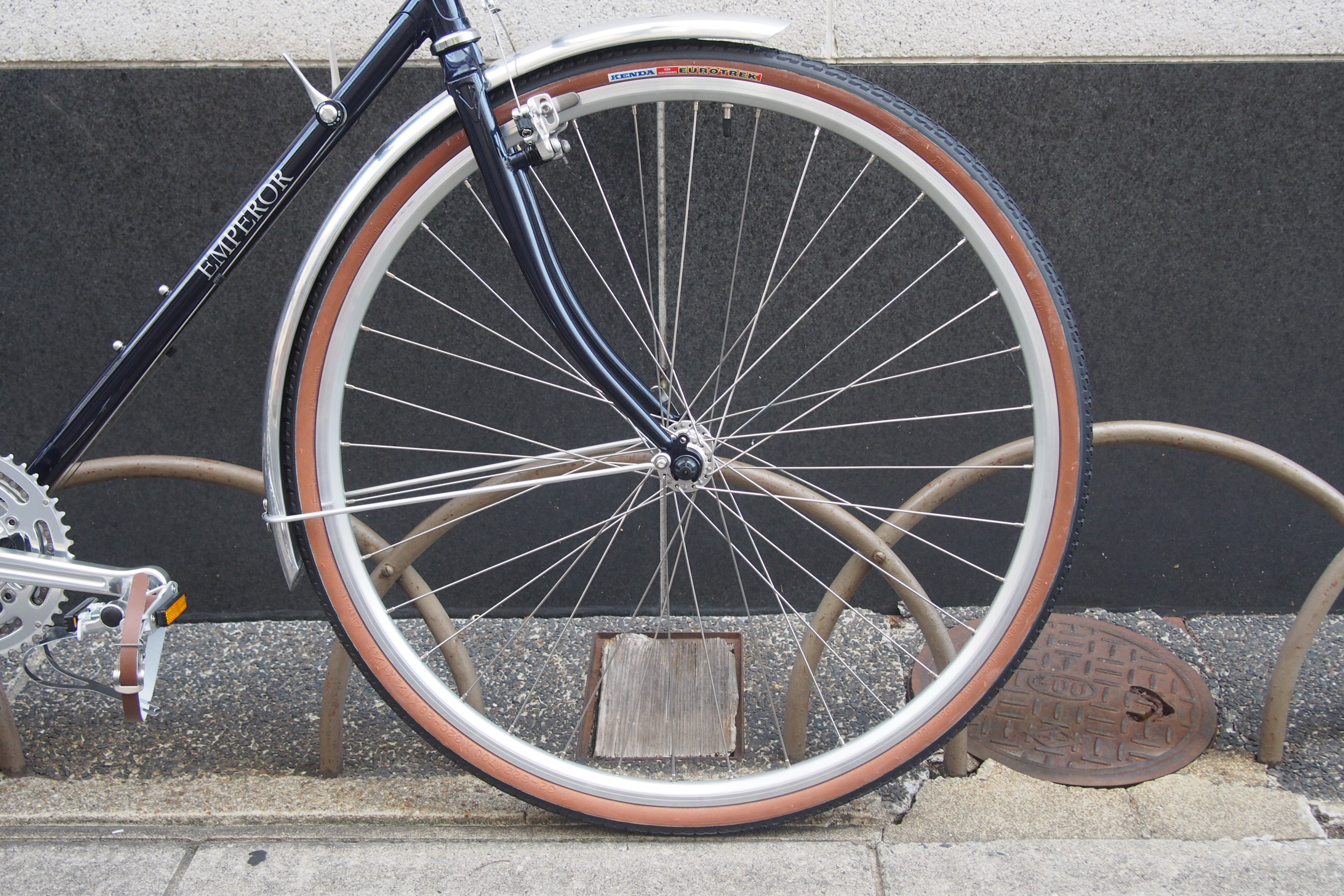 BLOG 伝統的なクロモリ旅行用自転車【 MARUISHI / 丸石 】エンペラー