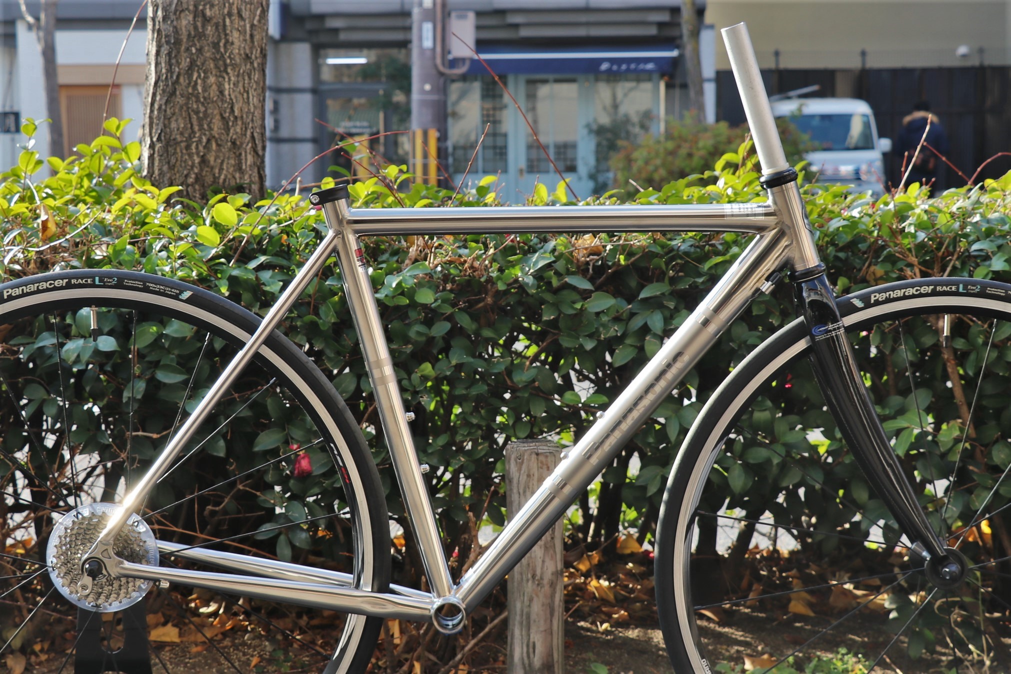 BLOG チタン独特の軽やかな乗り味に普遍的なホリゾンタルフレーム