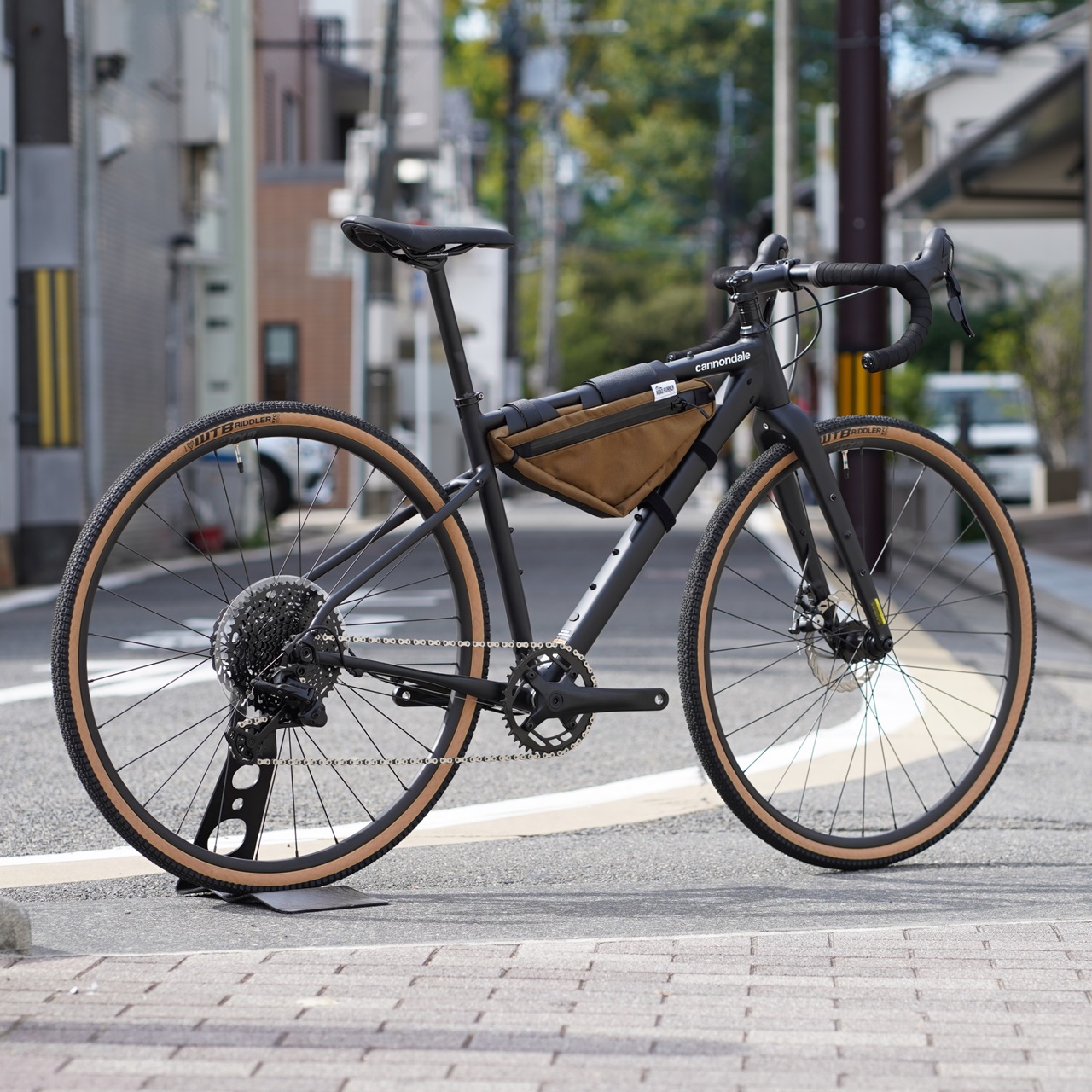 BLOG 【2/22 中古車入荷!】THE・スタンダードグラベルロード。その人気