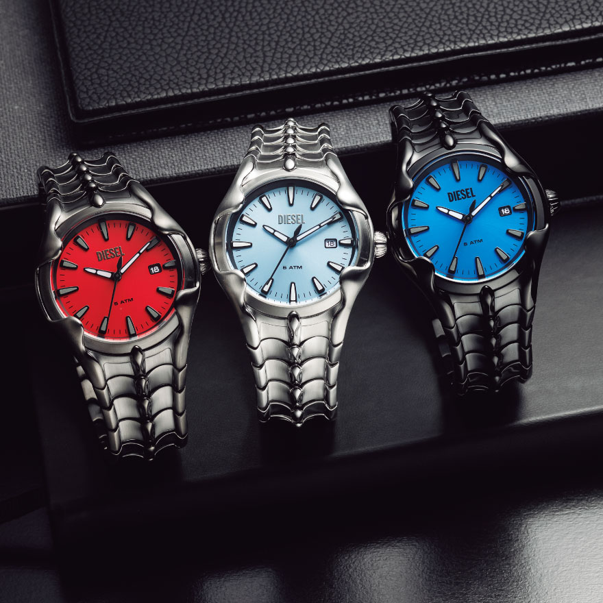 Z世代に人気再燃の注目ブランド】カラーダイアルが目を引く“ディーゼル