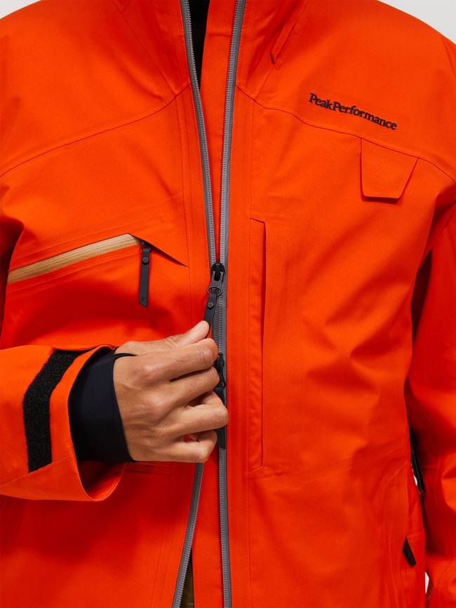 Alpine GORE-TEX C-Knit™ 3L Shell Jacket Men | Peak Performance