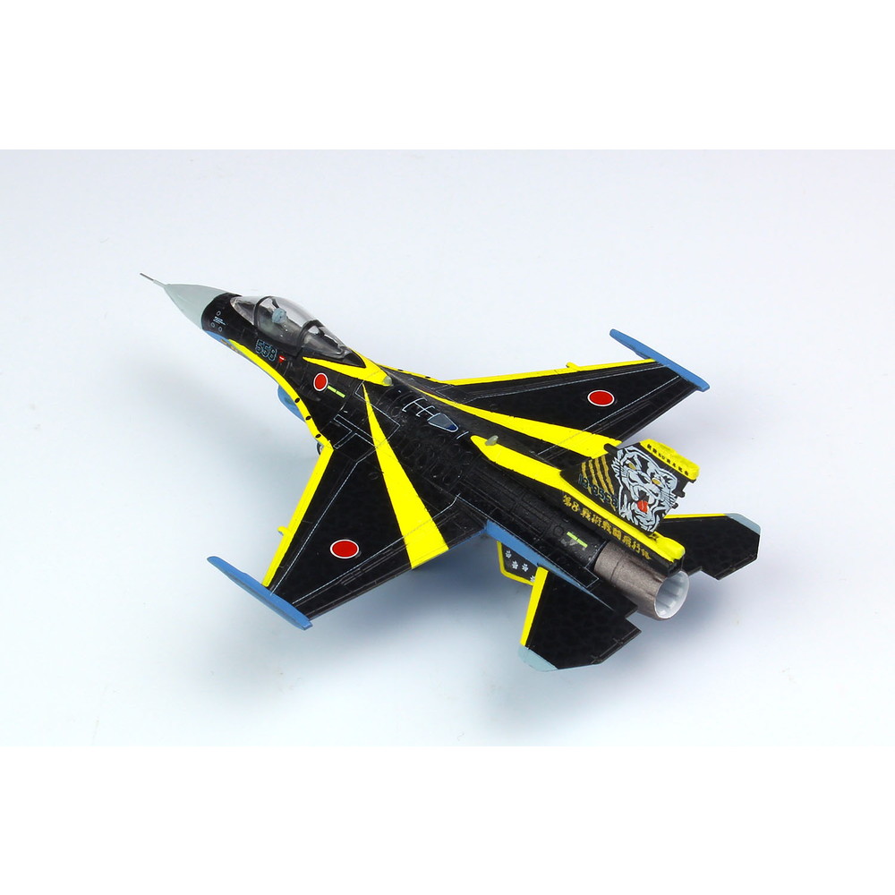 プラモデル :: 飛行機 :: 航空自衛隊 F-2A 第8飛行隊 創隊60周年記念塗装機