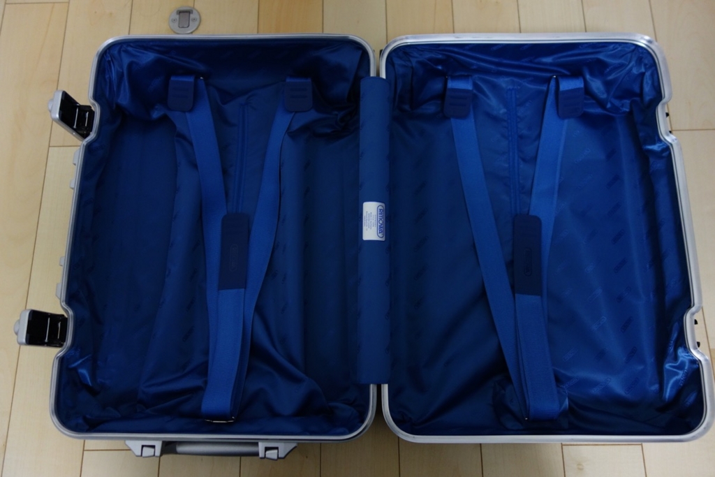 リモワ トパーズ（32L）購入レビュー：機内持ち込み可能の4輪スーツ