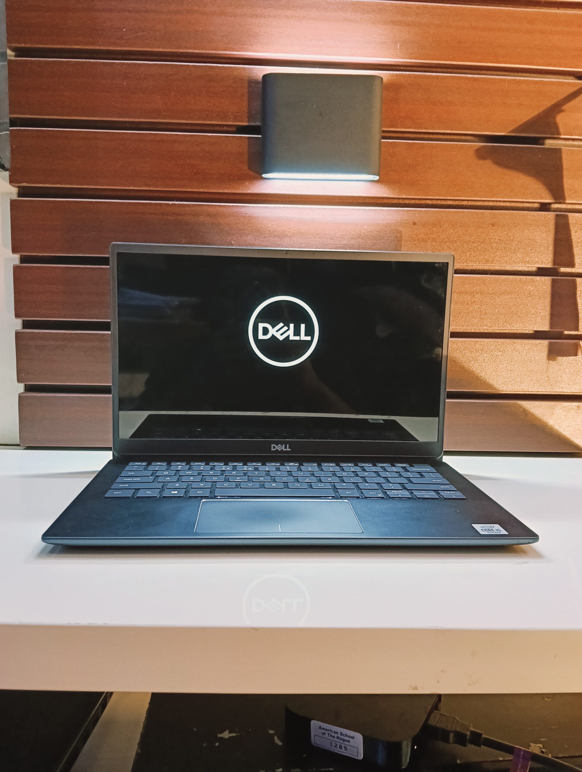 Dell Vostro 5391 - Core i5 - 10th Gen - 256GB SSD - 8GB Ram