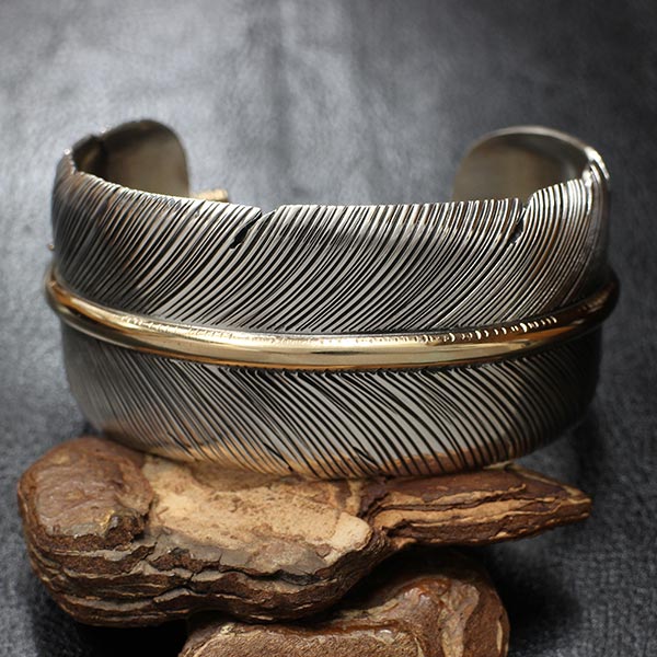 Harvey Mace(ハービー・メイス)のフェザーバングルの選び方