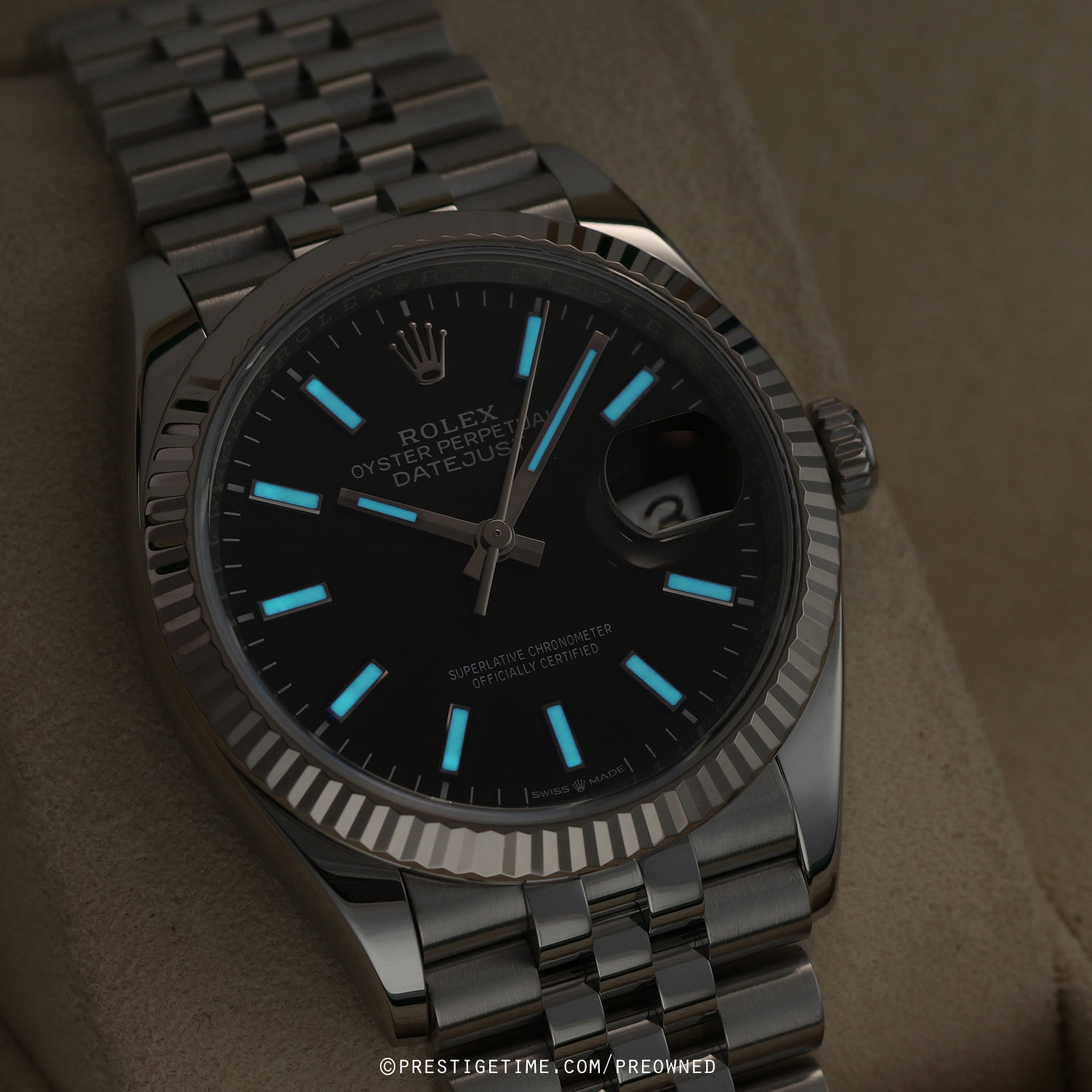 Pre-owned Rolex Datejust 36mm Stainless Steel 126234 Black Index