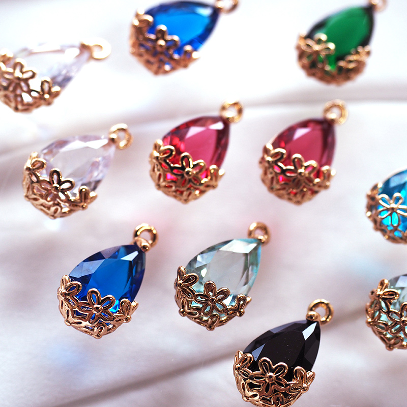 楽天市場】しずく型クリスタルガラスチャーム2個セット カラー