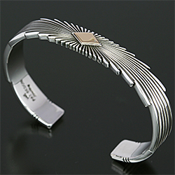 ナバホ族 Pat Bedonie 3/8” 14K サンバースト バングル 【送料無料】