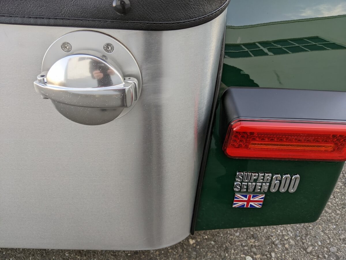 スーパーセブン600クラシックエディション – 日本国内限定特別仕様車の