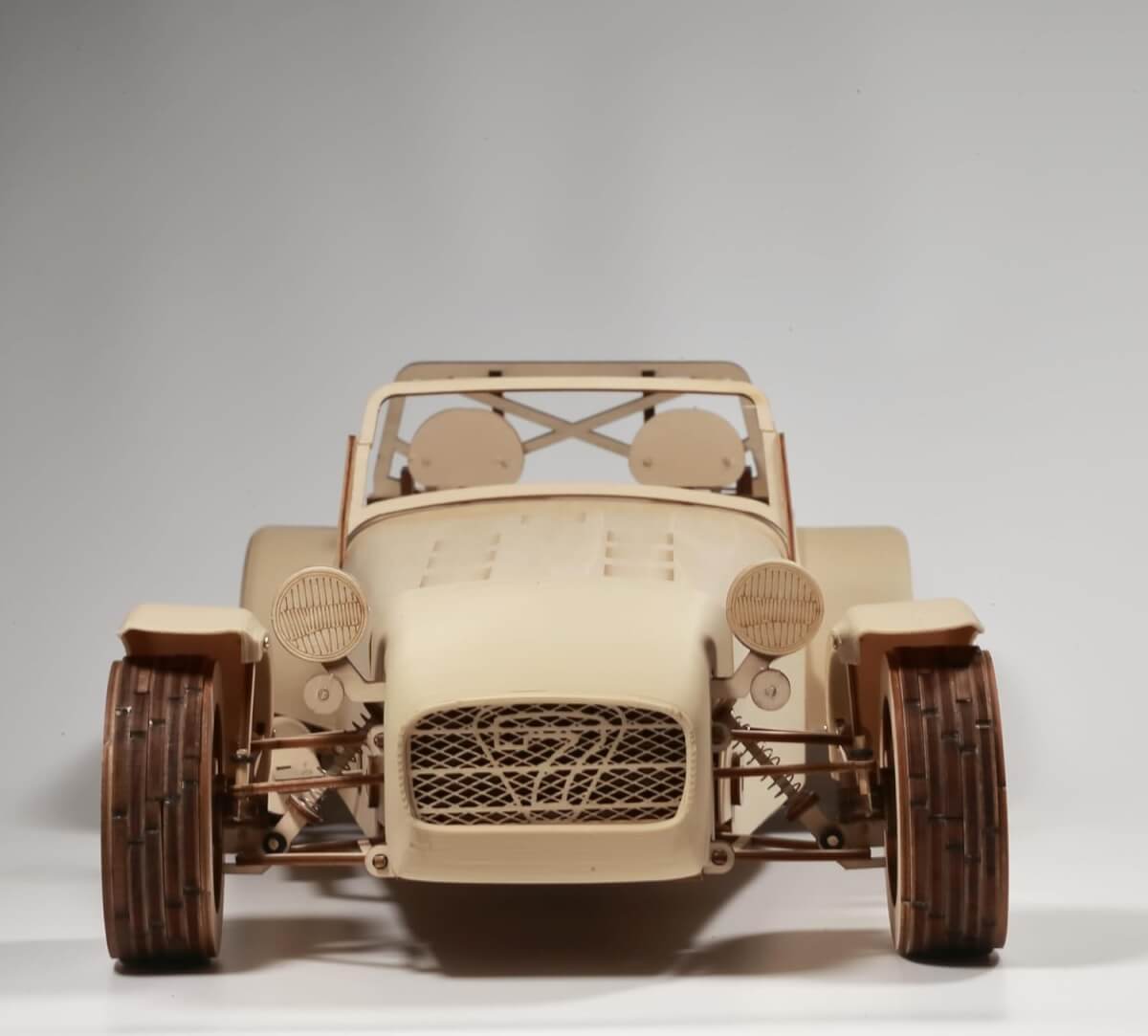 英国Caterham Cars社 公認 ケーターハム セブン 木製模型組み立て