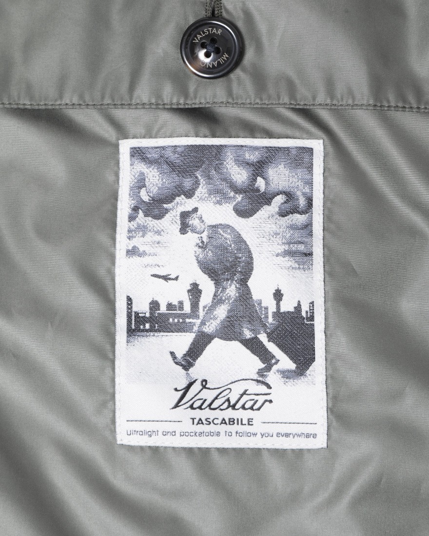 パッカブル 撥水スーパーライト ブルゾン【VALSTARINO/SLIM FIT