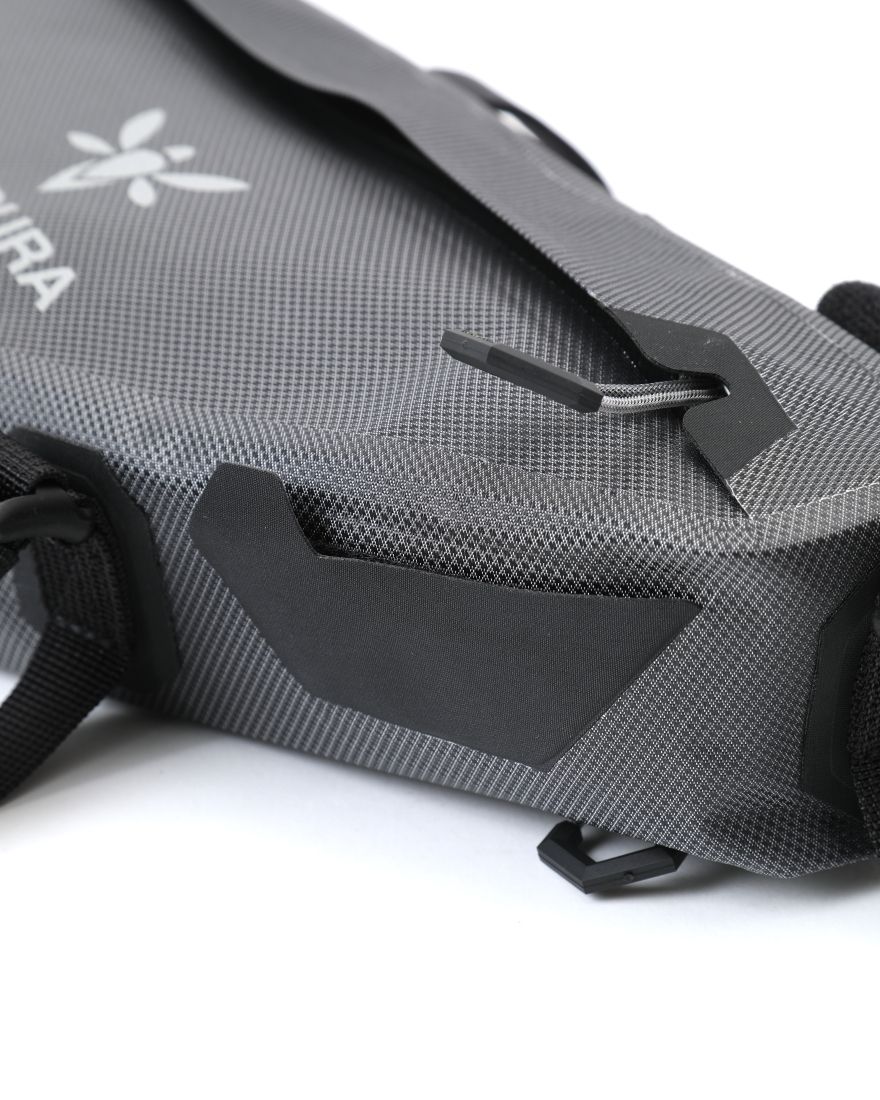 フレームバッグ 4.5L 【EXPEDITION FRAME PACK/ ミディアム】｜APIDURA